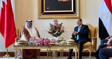 ولى عهد البحرين يشيد خلال لقاء الرئيس السيسى بدور الجالية المصرية بالبناء والتنمية
