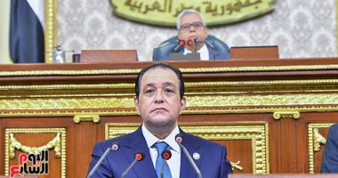 البرلمان العربى تعليقا عن لقاء الرئيس السيسى بمرشحى الرئاسة: خطوة لاستكمال البناء