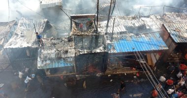 تطورات حريق سوق القنطرة.. 8 سيارات إطفاء تحاول السيطرة على النيران.. لايف
