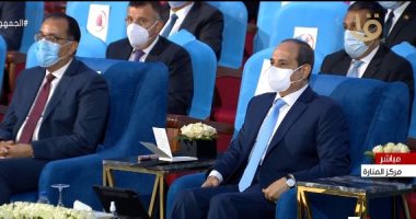 الرئيس السيسي يشاهد فيلما عن مراكز إبداع مصر الرقمية 