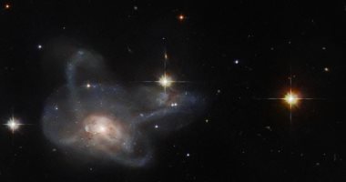 اندماج مجرة ​​ملحمى مصور بواسطة تلسكوب هابل الفضائى