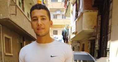 شاب شرقاوى يخصص يوما لنقل مرضى السرطان من محافظة الشرقية للقاهرة مجانا.. فيديو