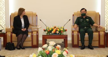 السفيرة المصرية فى فيتنام تلتقى نائب وزير الدفاع الفيتنامى