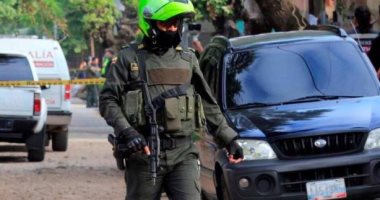 مقتل شخصين وإصابة 4 من رجال الشرطة في تفجير بكولومبيا