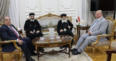 محافظ القاهرة يستقبل وفد الكنيسة الأرثوذكسية للتهنئة بالعيد القومى للمحافظة