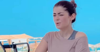 ليلى أحمد زاهر تنشر فيديو تستعرض خلاله لياقتها داخل الجيم على شاطئ البحر
