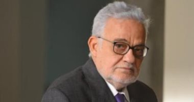 شريف عامر يعلن وفاة والده الكاتب الصحفى منير عامر 