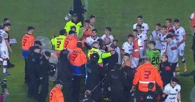 صورة اعتقال 4 لاعبين ومدرب باتروناتو بسبب الشغب فى الدوري الأرجنتيني