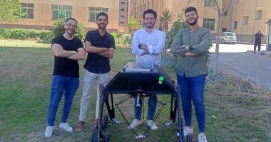 طلاب هندسة كفر الشيخ يخترعون "روبوت" للتخلص من الأعشاب الضارة 