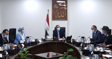 رئيس الوزراء يتابع  الاستعدادات الجارية لاستضافة مصر لمؤتمر  COP27
