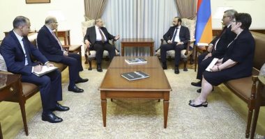 مساعد وزير الخارجية للشئون الأوروبية يعقد مشاورات سياسية خلال زيارته لأرمينيا