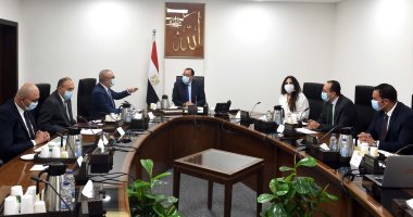 رئيس الوزراء يتابع تقييم الأثر المرورى لربط القاهرة الخديوية بمحاور شرق وغرب القاهرة