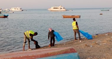 مجلس مدينة مرسى علم ينظم حملة لنظافة شواطئ المدينة ..صور