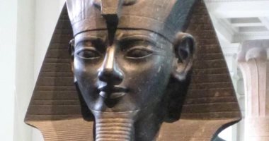 دراسة حديثة: الفرعون أمنحتب الثالت حقق مساواة غير مسبوقة مع زوجته تى 