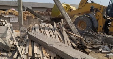 إزالة حالات بناء بدون ترخيص فى منطقة مشروع ناصر ببورسعيد
