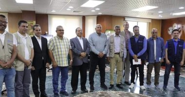 محافظ الوادى الجديد يستقبل ممثل منظمة (الفاو) بمصر ومدير مركز بحوث الصحراء