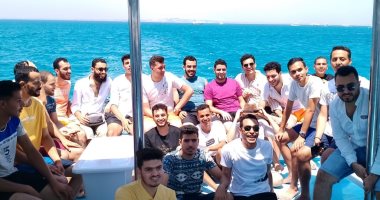 شباب كفر الشيخ يشاركون بالرحلات الصيفية ضمن مبادرة "اعرف بلدك" بالغردقة