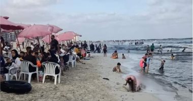 "السياحة والمصايف" بالإسكندرية تعلن استقرار حالة الأمواج بالشواطئ