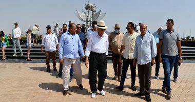 محافظ جنوب سيناء يتفقد أعمال تطوير طريق السلام وأيقونة وميدان السلام
