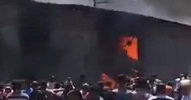 إصابة 4 بسبب حريق هائل داخل ورشة للدهانات في قرية البصارطة بدمياط