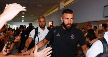 ريال مدريد يصل ألميريا لبدء مشواره فى الدوري الإسباني.. صور