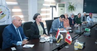 ياسمين فؤاد تناقش مع وزير التنمية الدولية الكندى التعاون بملف المناخ والتنوع البيولوجى