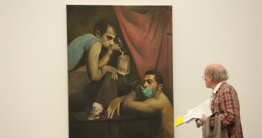 بينالى برلين يعتذر لفنانين عراقيين بعد عرض صور فوتوغرافية لسجن أبو غريب