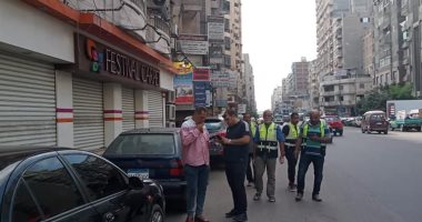 غلق 4 محلات مخالفة والتصدي لـ 3 حالات بناء مخالف بالمنتزه شرق الإسكندرية.. صور