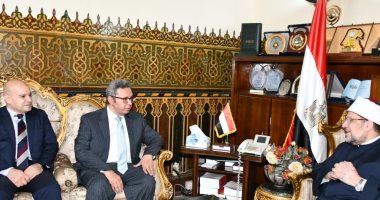 وزير الأوقاف يبحث مع سفيرى مصر بفنزويلا والإكوادور التعاون المشترك