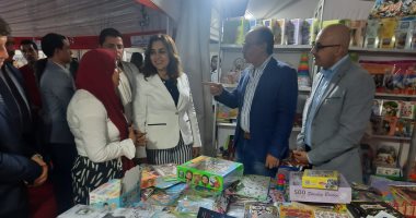 بعد ثلاث سنوات من التوقف.. انطلاق معرض دمياط للكتاب بمدينة رأس البر