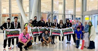 منتخب ناشئي الاسكواش يصل إلى القاهرة بعد حصد وصافة بطولة العالم