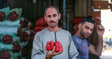 "طازة وبسعر رخيص".. سوق مصر القديمة للخضراوات كله على قد الإيد
