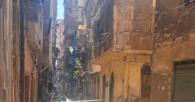 إصابة 4 أشخاص فى سقوط سقف عقار قديم بالإسكندرية