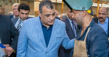 وزير الدولة للإنتاج الحربى يتفقد شركة حلوان للآلات والمعدات.. صور  