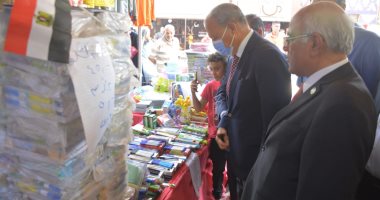 محافظ القليوبية يفتتح معرض "أهلا مدارس" للمستلزمات المدرسية ببنها وشبرا الخيمة