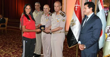 وزير الدفاع يشهد مراسم تكريم أبطال القوات المسلحة المحققين لإنجازات رياضية