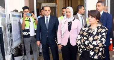 وزيرة الهجرة تعقد اجتماعها الأول بمقر الوزارة بالعاصمة الإدارية الجديدة