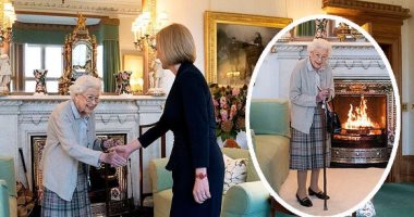 الملكة اليزابيث تستند على عصا خلال استقبالها لليز تراس رئيسة الوزراء الجديدة