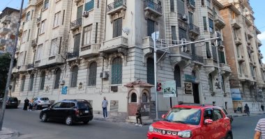 قصة عمارة "توريل" عمرها 105 سنوات مبنية بدون أساسات فوق صهريج بالإسكندرية