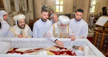 الكنيسة الأرثوذكسية تودع الأنبا إيساك ونقل الجثمان لـدير القديس مكاريوس