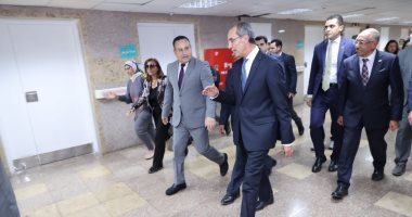 وزير الاتصالات يفتتح 3 مكاتب بريد بعد تطويرها فى الإسكندرية