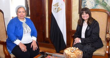 وزيرة الهجرة تلتقى رئيسة الجالية المصرية بأيرلندا الشمالية لبحث احتياجاتهم
