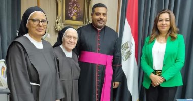 نائب مطران الكنيسة اللاتينية بمصر يزور محافظ دمياط