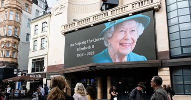 مفيش فشار.. عرض جنازة الملكة إليزابيث مجانا بأكثر من 150 سينما الإثنين المقبل.. فيديو