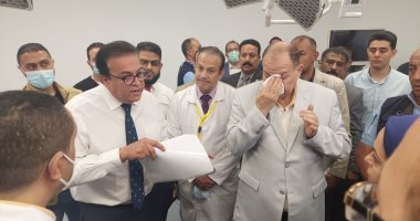 وزير الصحة ينتقد نقص الأدوية والمستلزمات بإحدى غرف العمليات بمستشفى أبو تيج