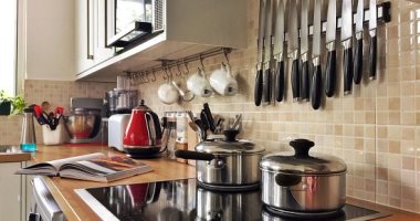 قواعد سلامة مهمة فى المطبخ.. من ترتيب الأجهزة لملابسك داخله  
