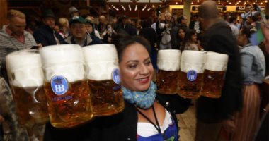 كله يشرب.. عودة مهرجان البيرة الألمانى فى ميونخ