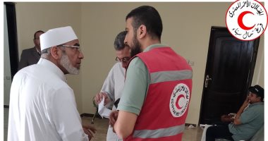الهلال الأحمر ينفذ حملات تثقيف صحى وكشف طبى بمناطق شمال سيناء 