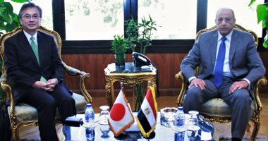 وزير الطيران يبحث مع سفير اليابان تعزيز التعاون فى مجال النقل الجوى