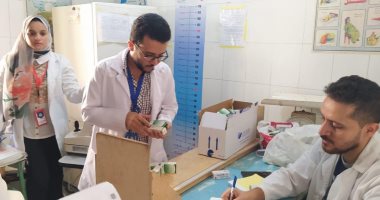 الكشف على 351 حالة وصرف العلاج بالمجان بقافلة طبية لجامعة بنها بقرية بلتان